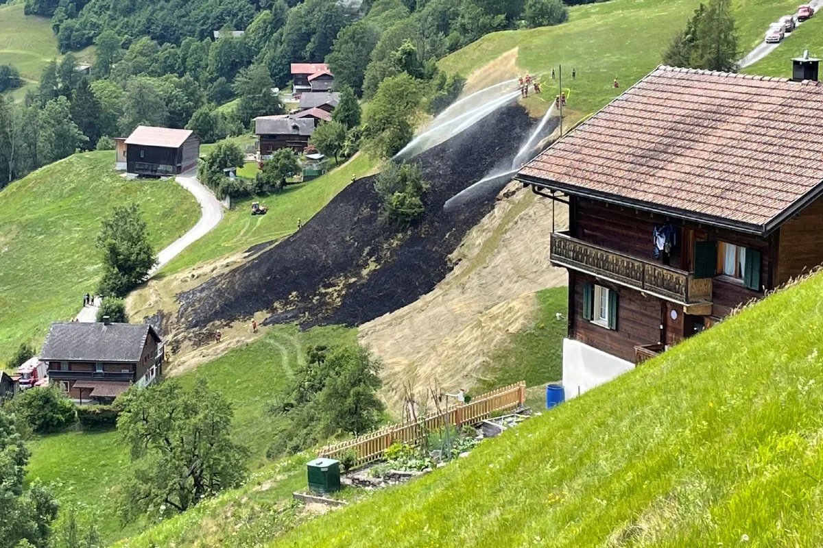 Schiers-Pusserein GR - Brandfeld so gross wie zwei Fussballfelder