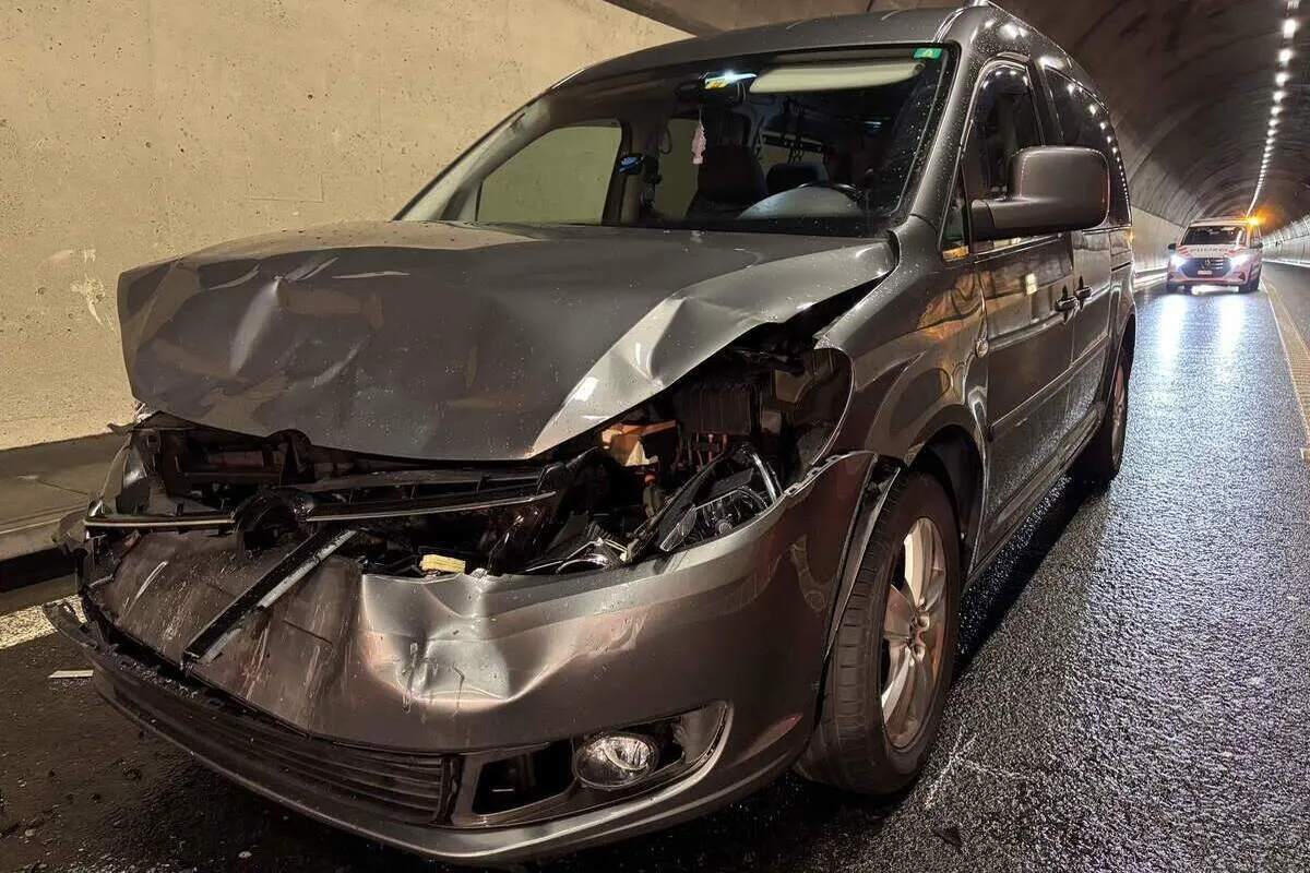 Unfall in Eschenbach/A15 SG – Nicht mehr rechtzeitig gebremst