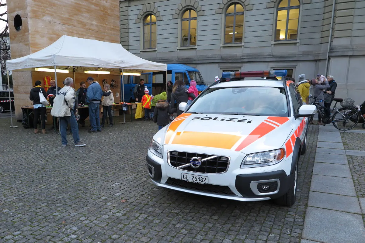 Kanton Glarus – Präventionsaktionen der Kantonspolizei – Aktion "Licht gibt Sicht 2020"