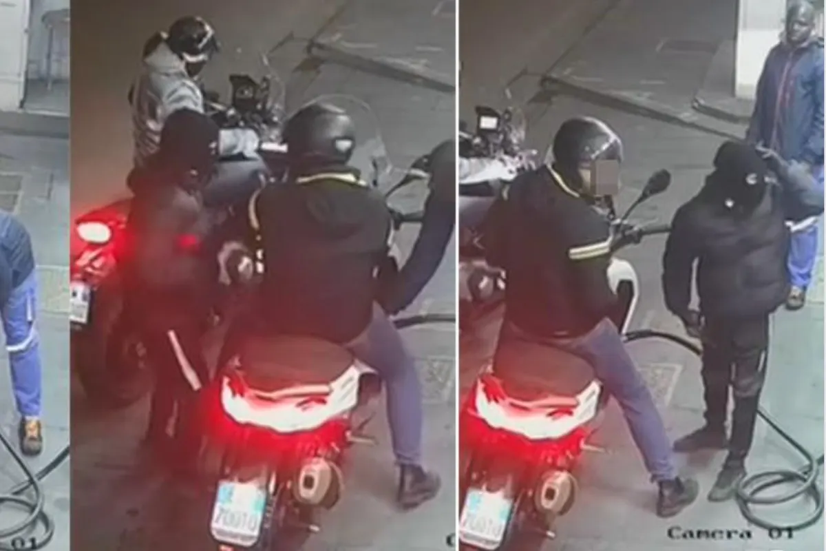Neapel (it) - Weil er den Dieben den Scooter überlassen wollte wurde er eiskalt angeschossen - Kamera nimmt alles auf