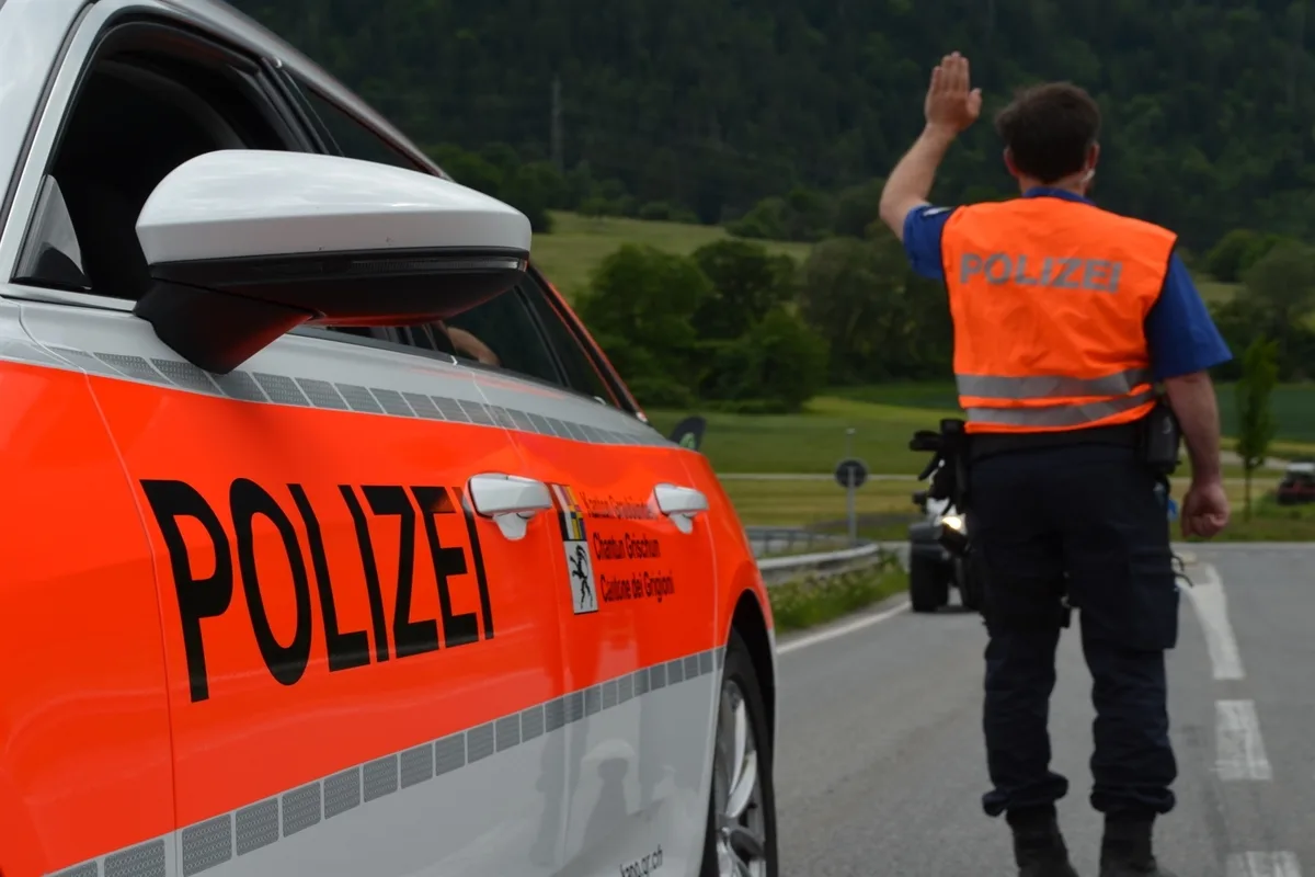 Zernez GR - Verkehrsbehinderungen wegen Engadin Radmarathon