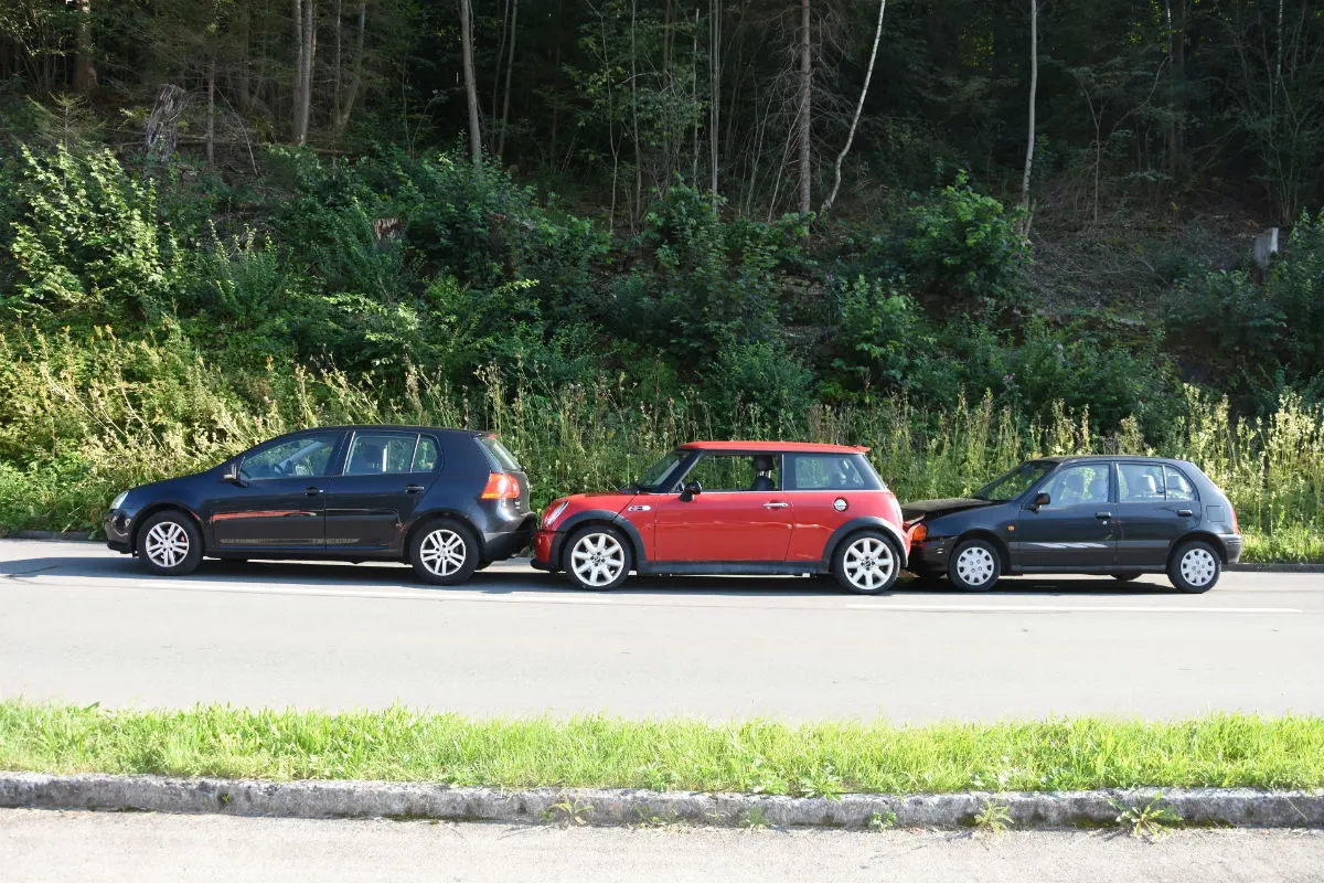 Unterterzen SG - Drei Autos in Auffahrunfall verwickelt