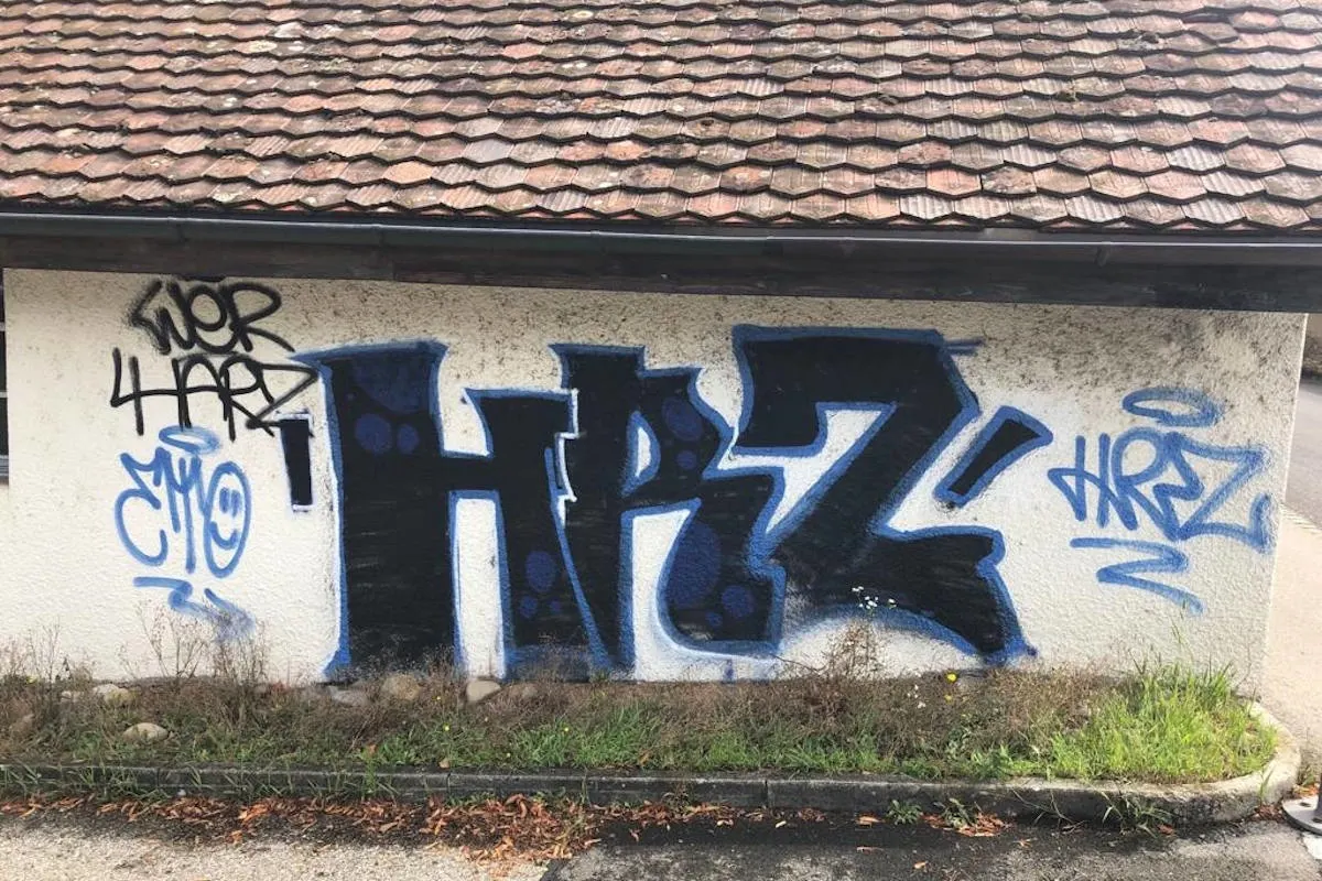 Muntelier FR – Unbekannte haben für zehntausende Franken Schaden angerichtet