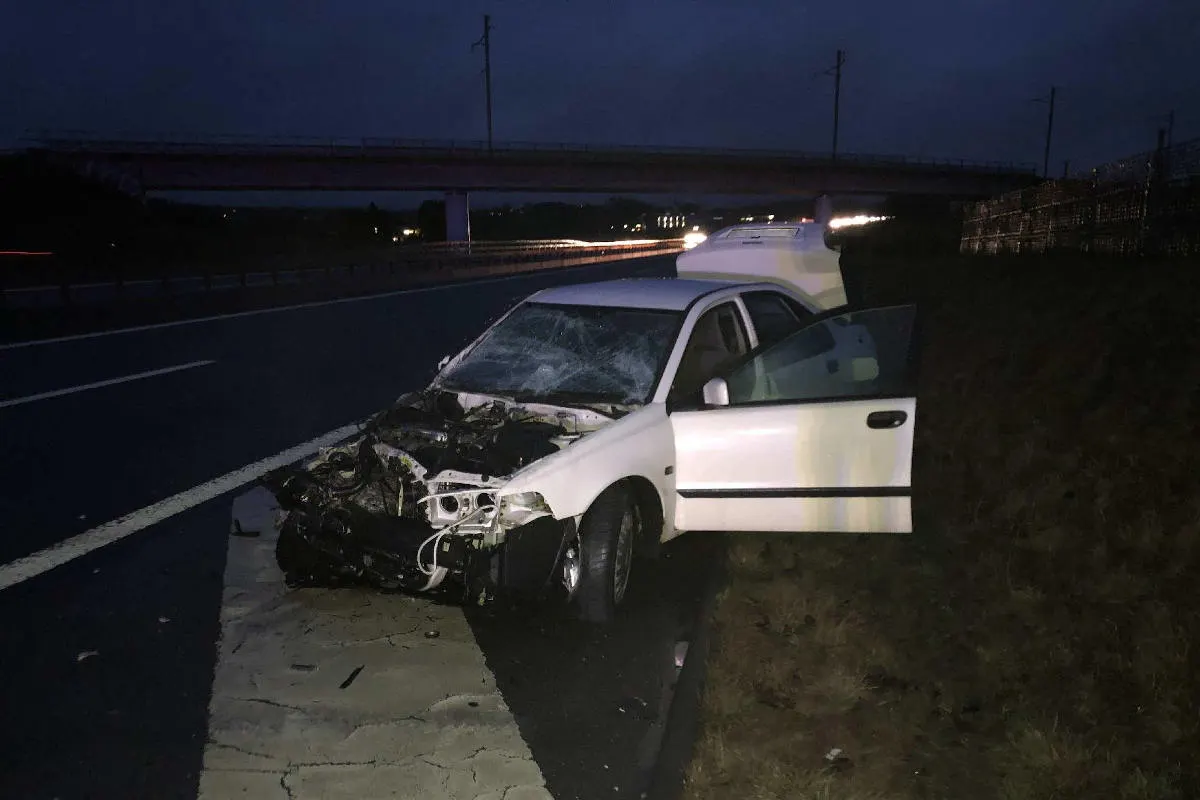 A12 Semsales FR – Sekundenschlaf am Steuer