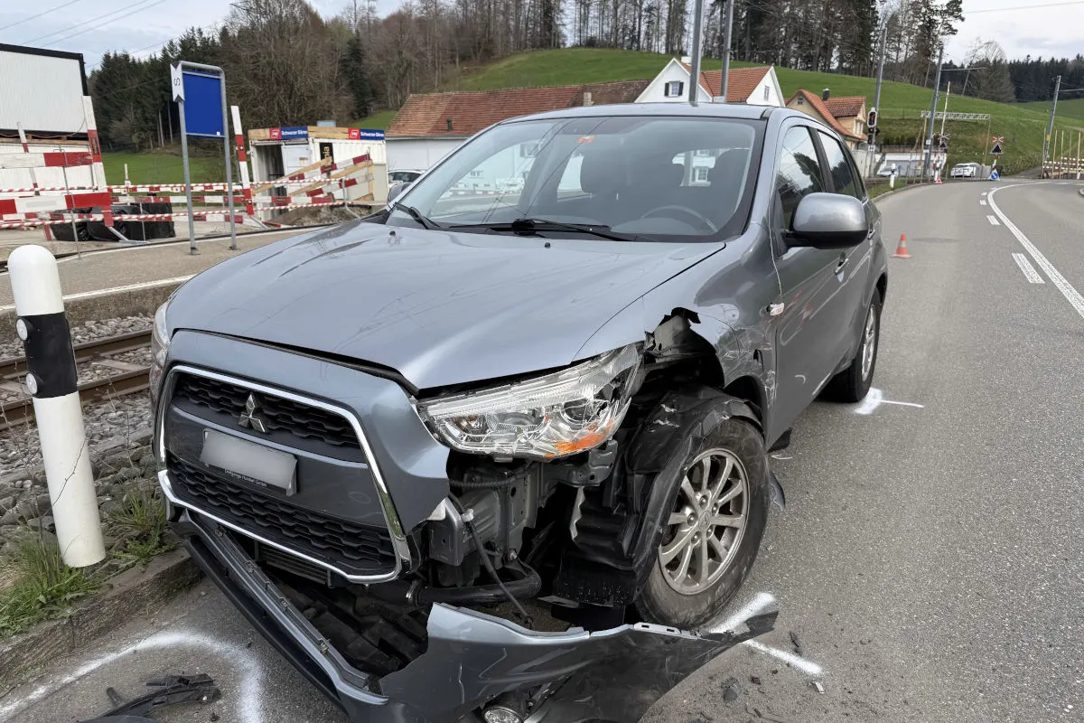 St.Gallen SG – Auf der Gegenfahrbahn mit Auto kollidiert
