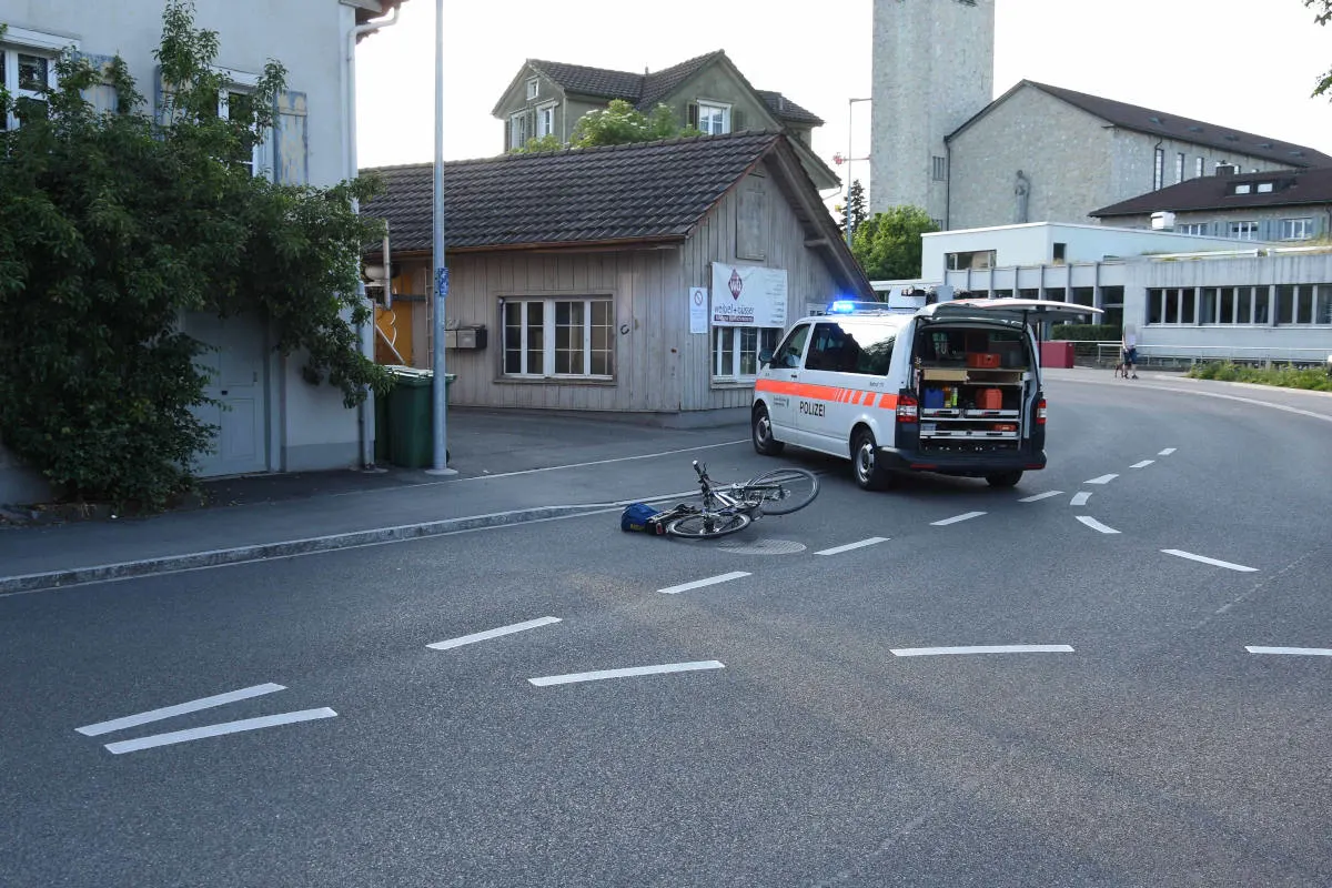 Flawil SG – Velofahrer von Auto erfasst