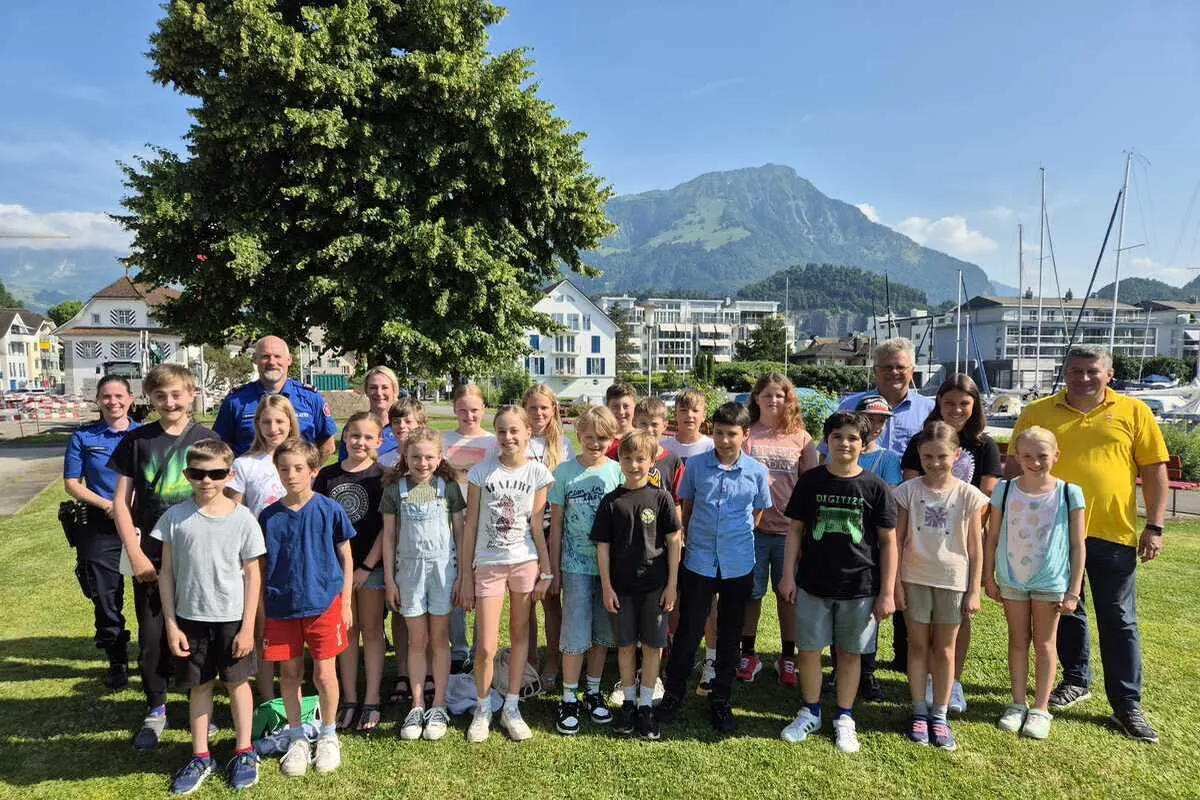 Stans NW – Veloprüfung 2025 - 25 Kinder bestehen ohne Fehler