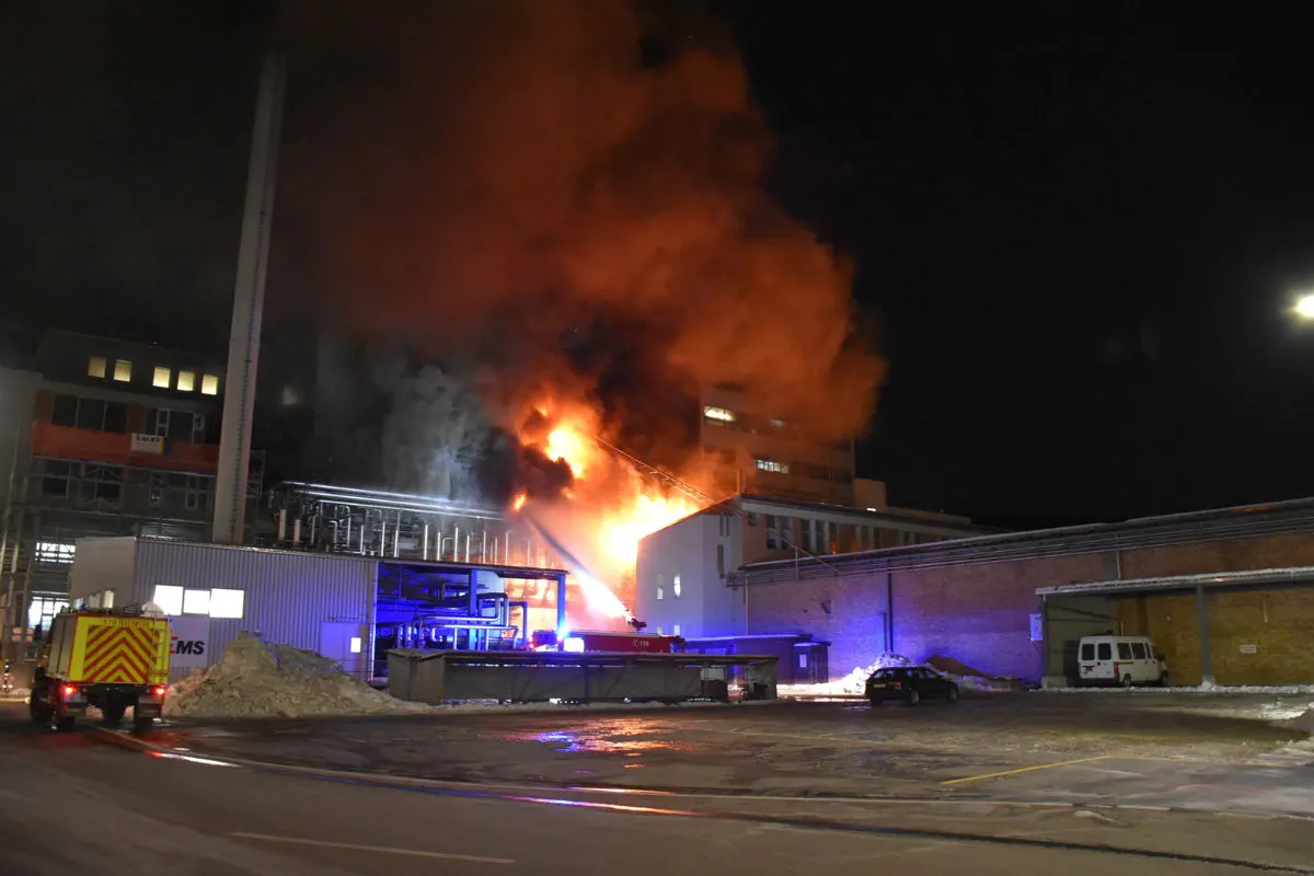 Domat/Ems GR - Brand in Ems-Chemie Gebäude