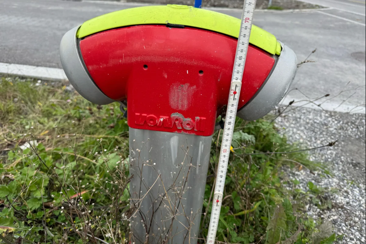 Unfall in Eschen FL – Autofahrer rammt Hydranten und flieht