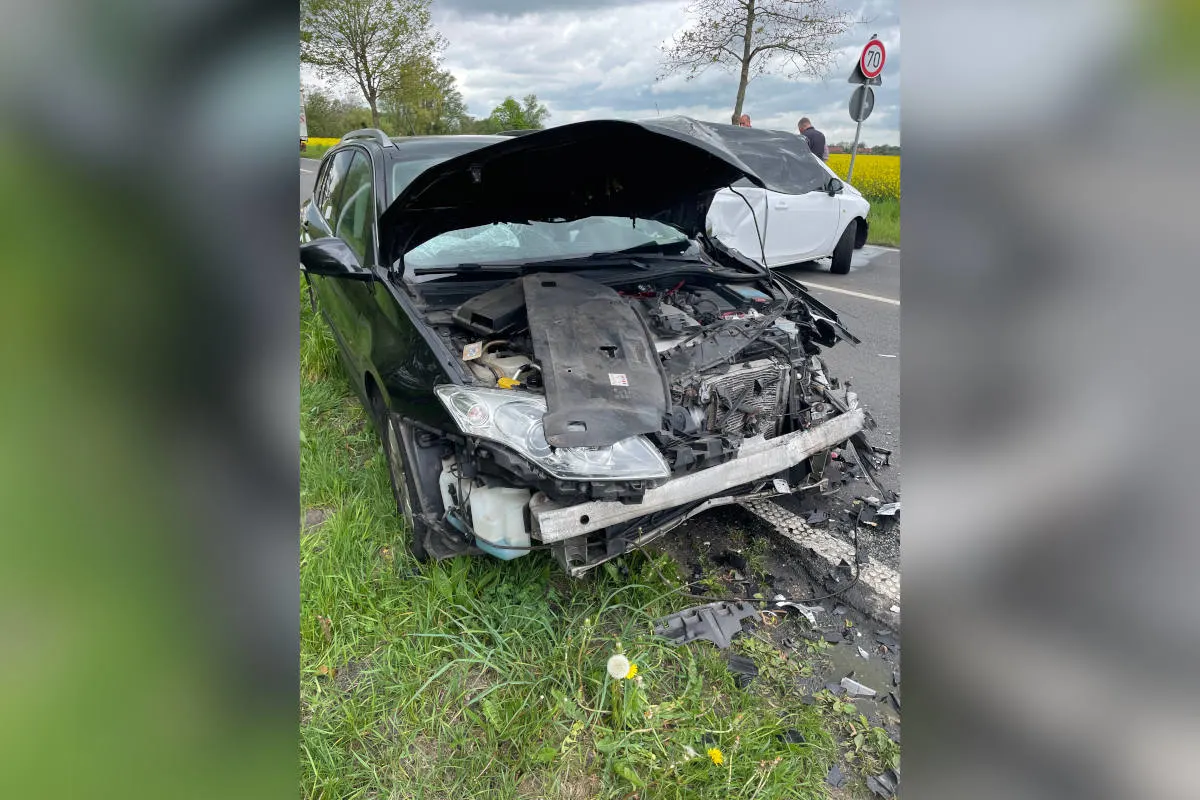 Wilhelmshaven – Verkehrsunfall mit vier beteiligten Fahrzeugen