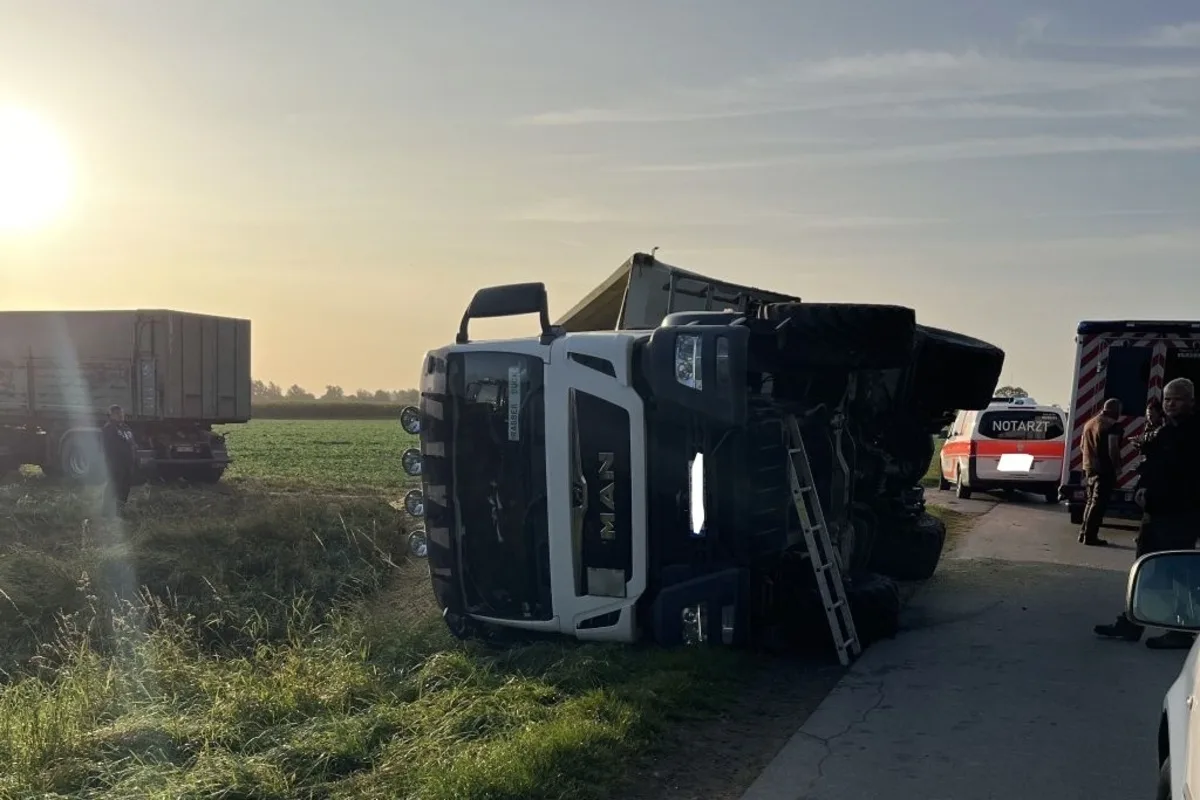 Verkehrsunfall zwischen Frauendorf und der B105 - Fahrer schwer verletzt