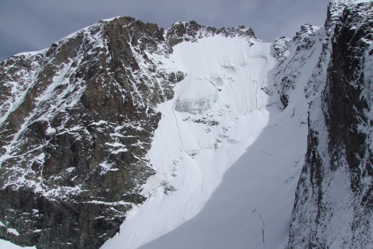 Samedan GR – 53-jähriger Alpinist stürzt 500 Meter in den Tod