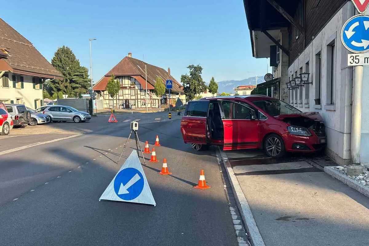Subingen SO – Minderjähriger Lenker verursacht Unfall nach Flucht