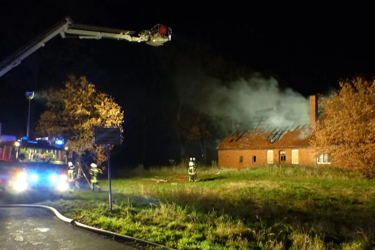 Nach Brand in Frotheim – Polizei vermutet Feuerwerksraketen als Auslöser