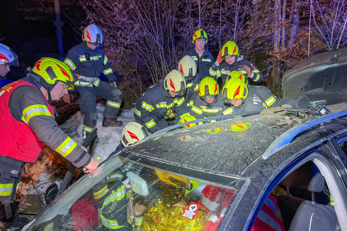Mondsee  – Probeführerscheinbesitzer verursacht Unfall