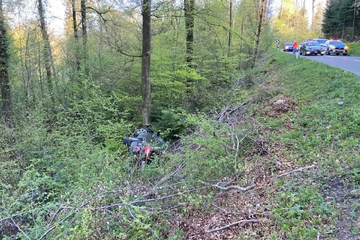 Rudolfstetten AG - Stark alkoholisiert Selbstunfall gebaut