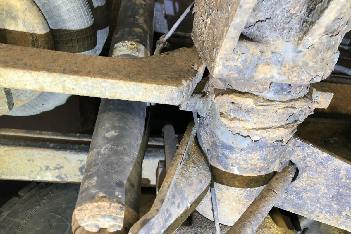 Schaffhausen SH - Nichtbetriebssicheren Lastwagen stillgelegt