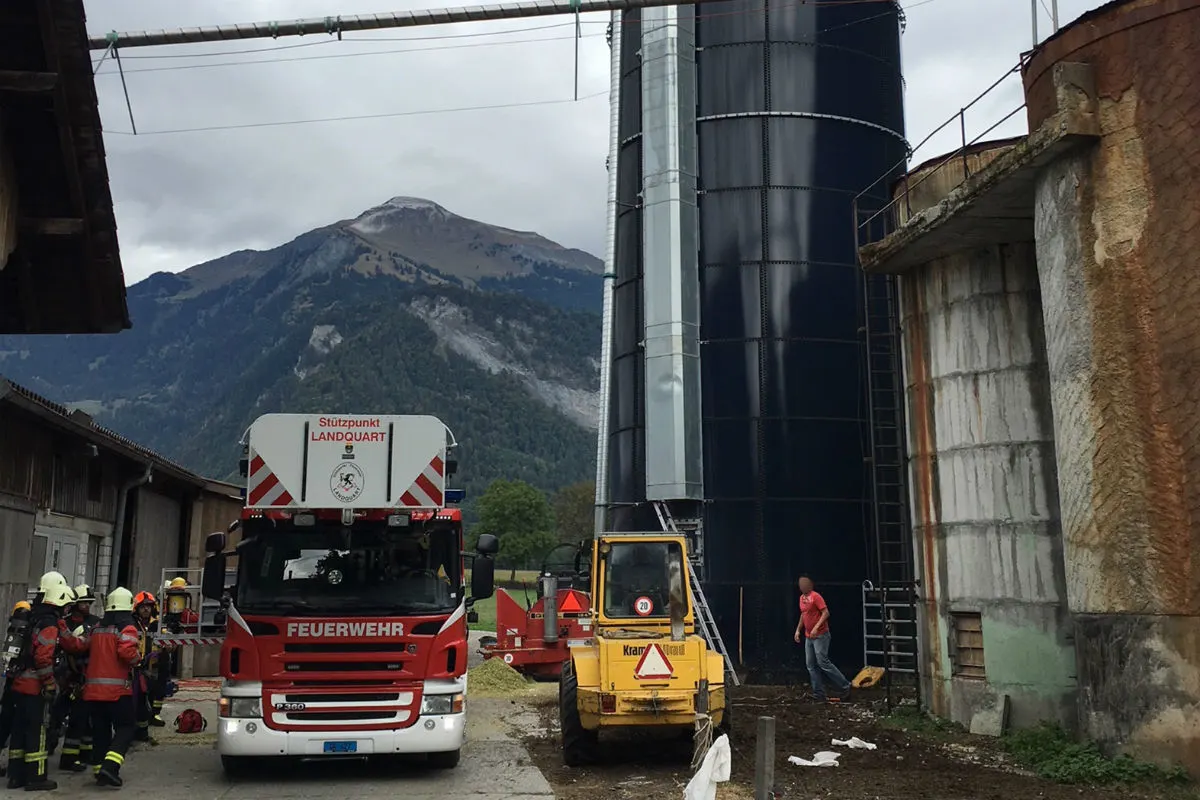 Landquart GR -  Zwei Männer in einem Silo beinahe erstickt