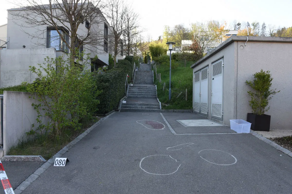 Neftenbach ZH -  12-jähriger Mountainbiker verletzt sich bei Sturz schwer!