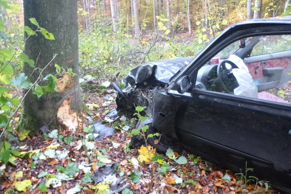 Ebstorf / Oetzfelde – Pkw verunfallt