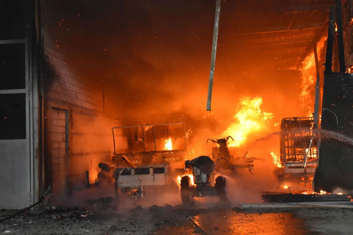 Hergiswil bei Willisau LU - Brand einer Halle - grosser Schaden