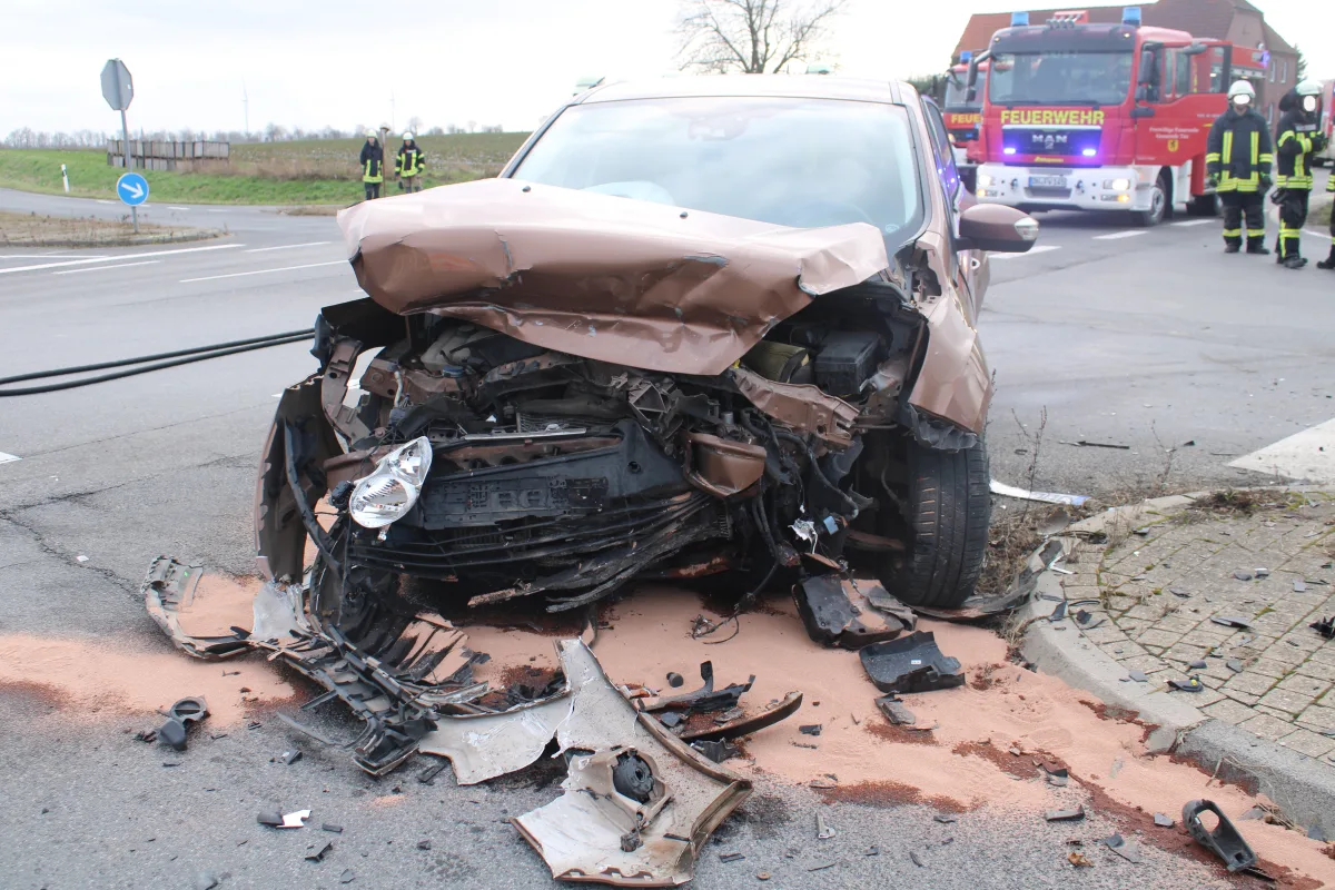 Titz-Gevelsdorf – Trotz Stoppschild – Unfall auf der Kreuzung