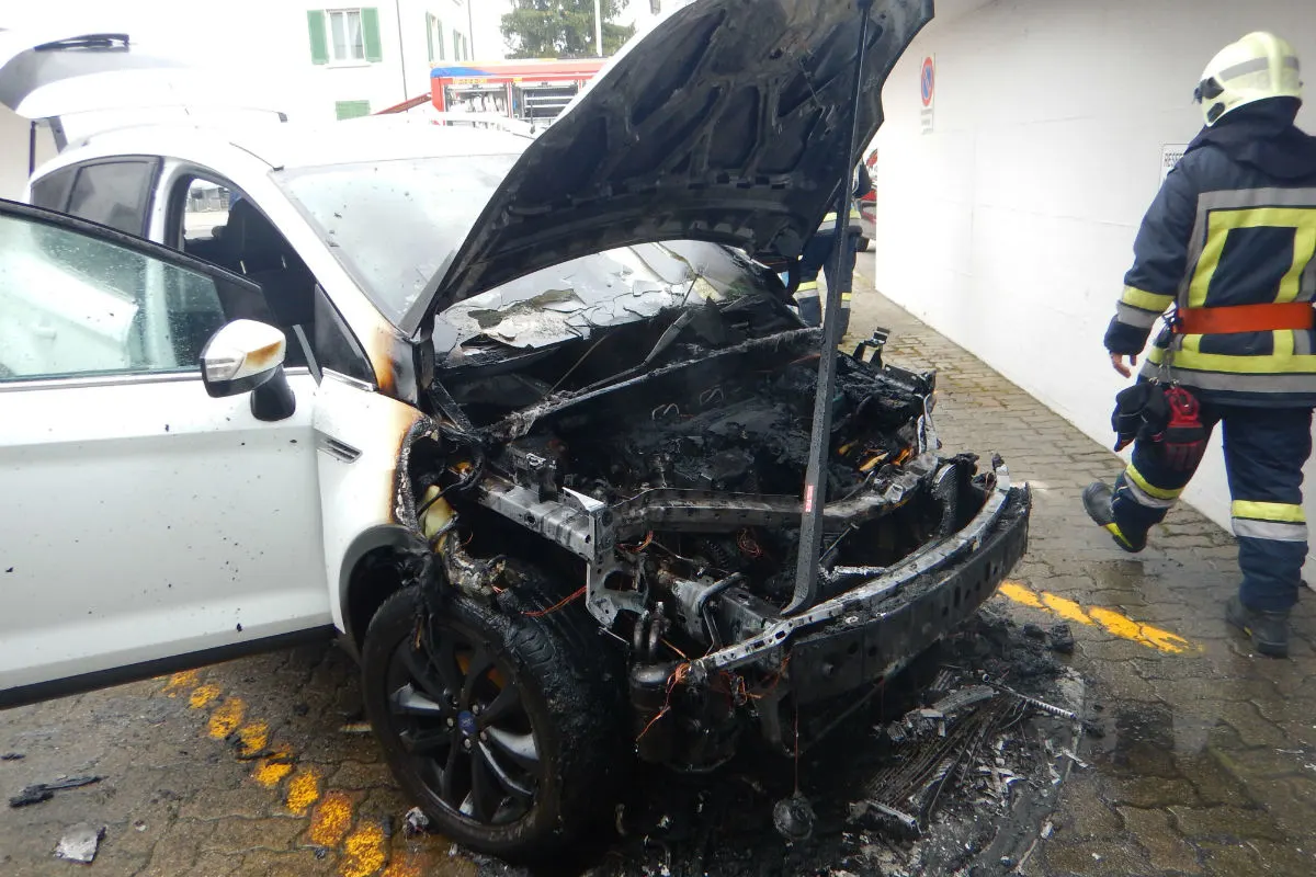 Kreuzlingen TG - Auto fängt Feuer