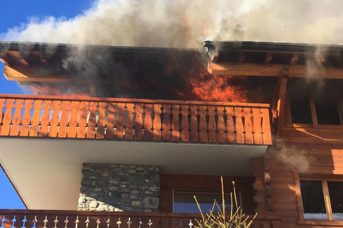 Verbier VS - Brand in einem Chalet