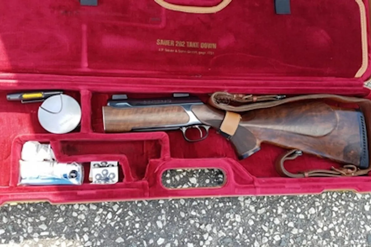 Ellund - Dänischer Jäger mit Langwaffe ohne Papiere kontrolliert