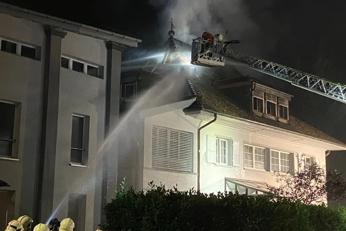 Feuerwehreinsatz in Aarburg AG - Mehrfamilienhaus nicht mehr bewohnbar