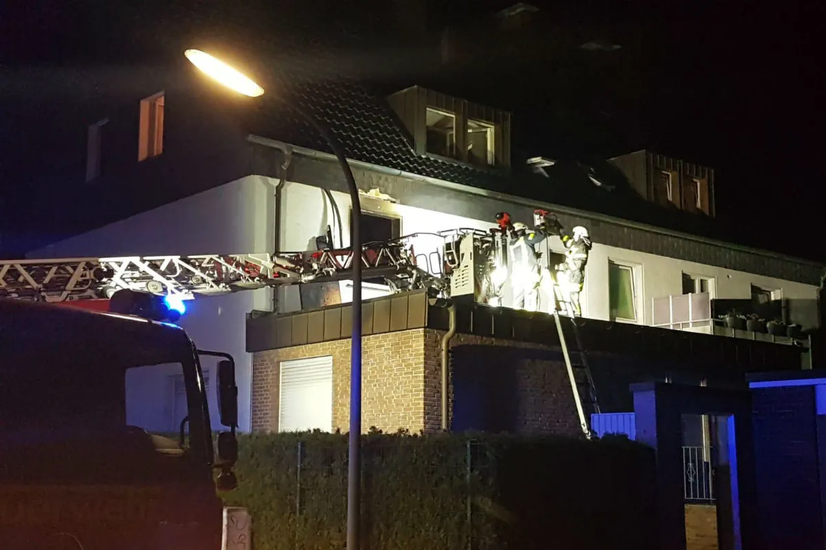 Eine Person tot - eine nach Wohnungsbrand schwer verletzt