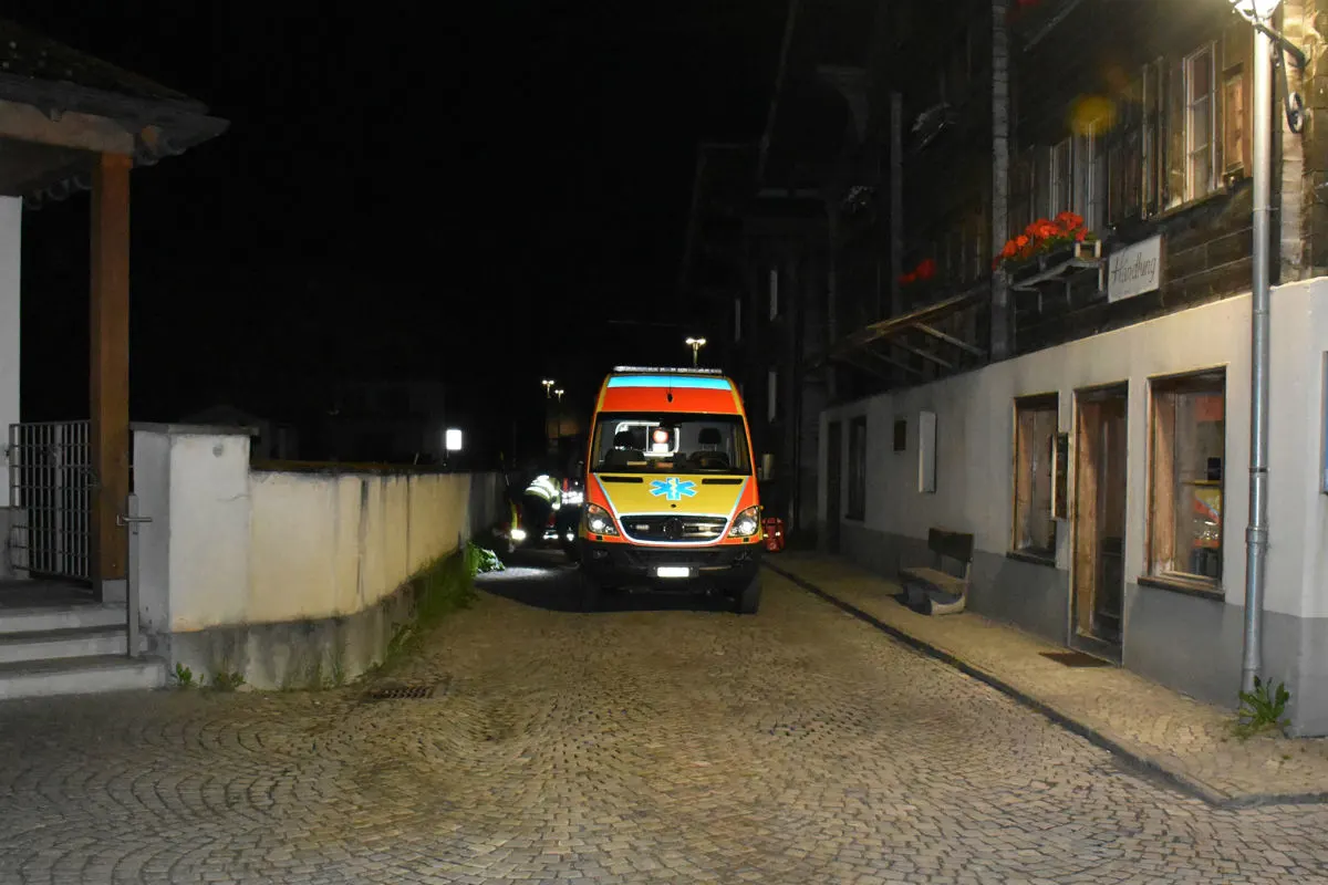 Vals GR - Ohne Helm mit Motorroller gestürzt