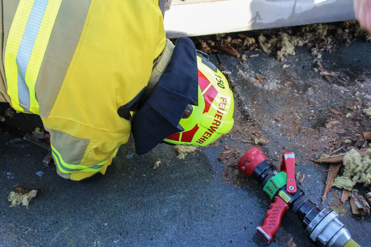 Zug ZG - Glimmbrand bei Bauarbeiten