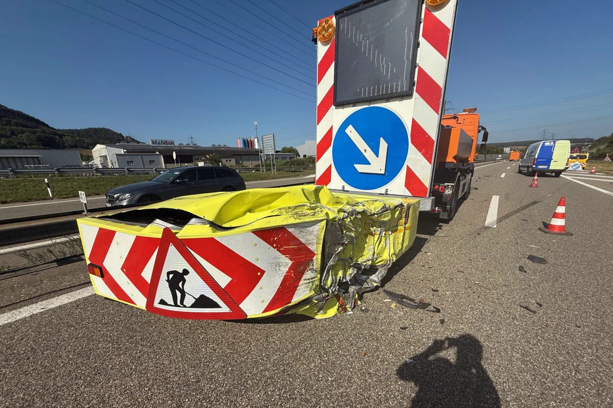 A3 Frick AG – Selbstunfall nach Blick aufs Autoradio
