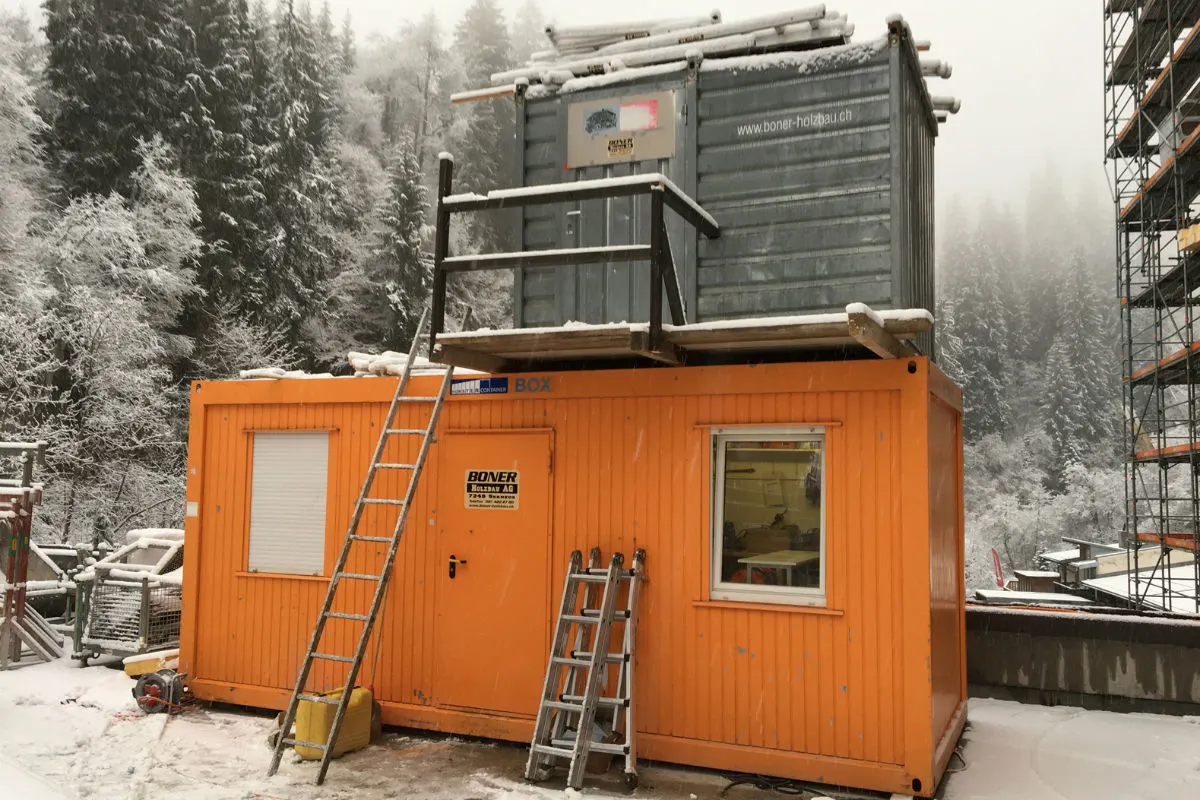 Flims GR - Bauarbeiter mit Leiter umgekippt