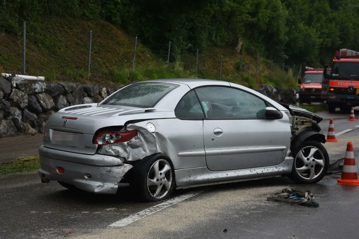 Züberwangen SG - Selbstunfall mit Auto