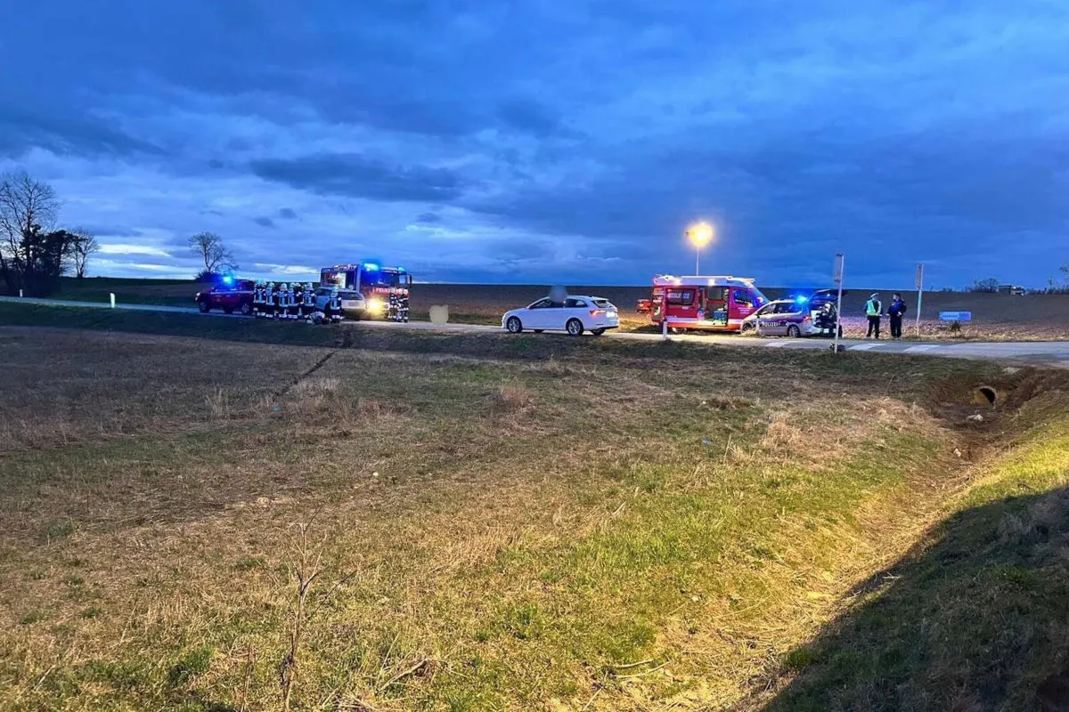 Hohenwarth – Pkw überschlägt sich nach Unfall an Kreuzung