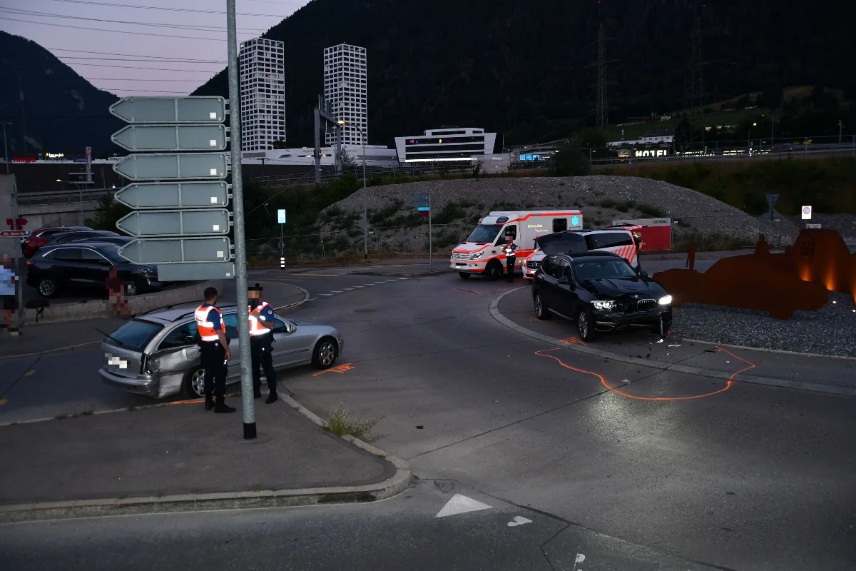 Chur GR - Heftige Kollision zwischen BMW und Mercedes