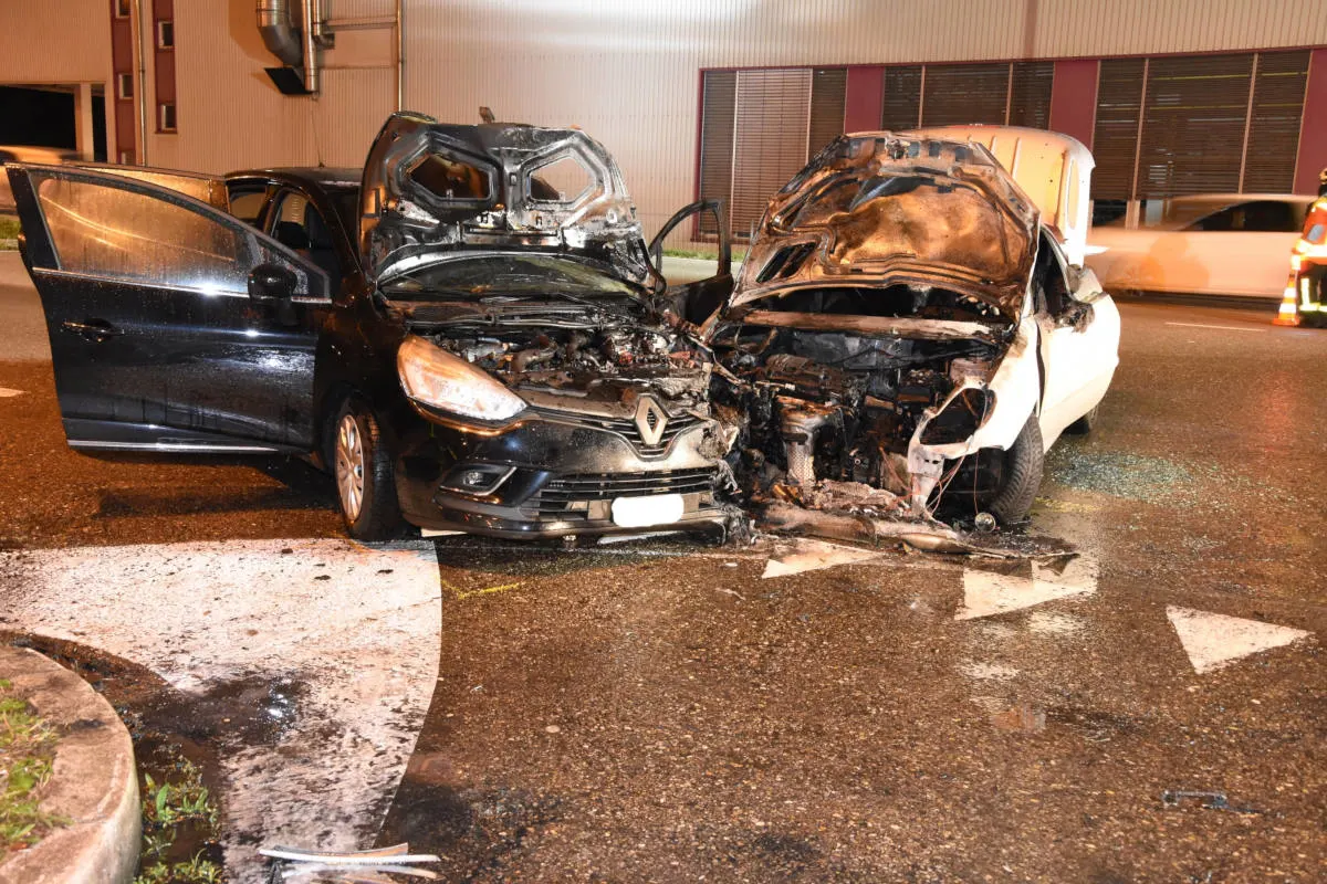 Oberbüren SG - Auto bei Unfall in Brand geraten