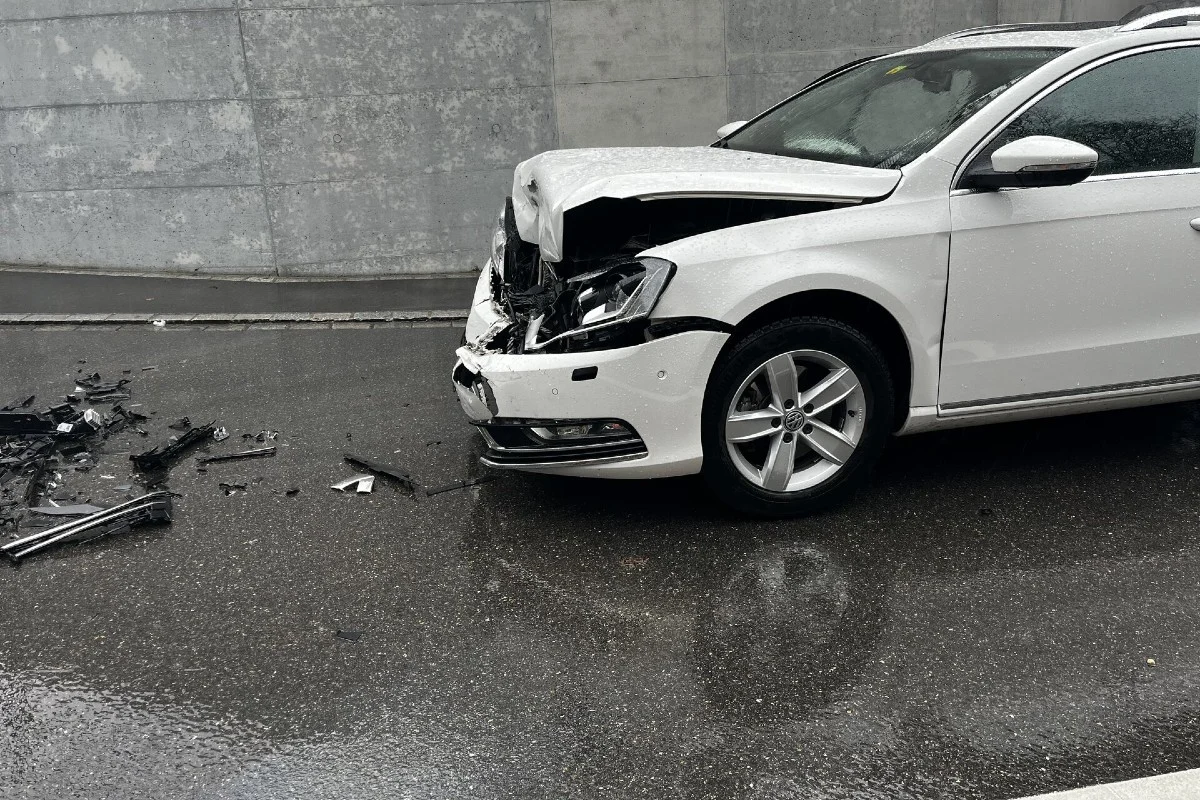 Neuhausen am Rheinfall SH - Unfall zwischen zwei Autos