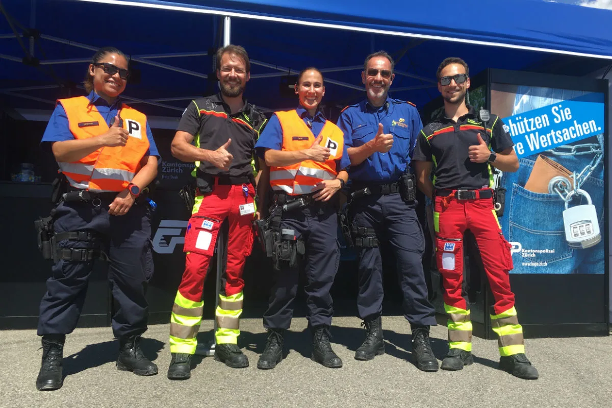 Hinwil ZH - Friedliches Openair "Rock the Ring"