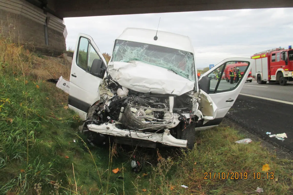Unfall A38 Leinefelde-Worbis - Unfall zwischen Kleintransportern fordert vier Verletzte