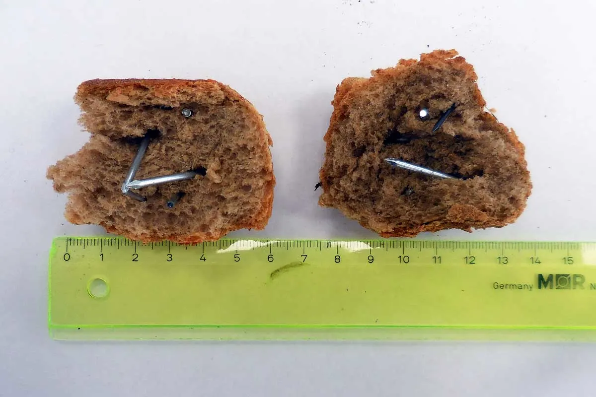 Haren - Mit Nägeln gespickte Brötchen gefunden