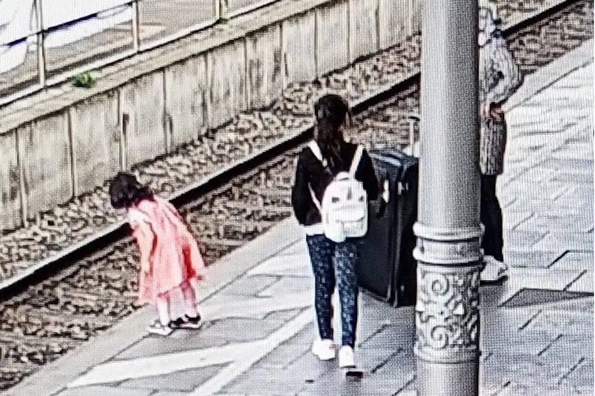 Bonn – Mädchen gibt ihrer Schwester einen lebenswichtigen Hinweis