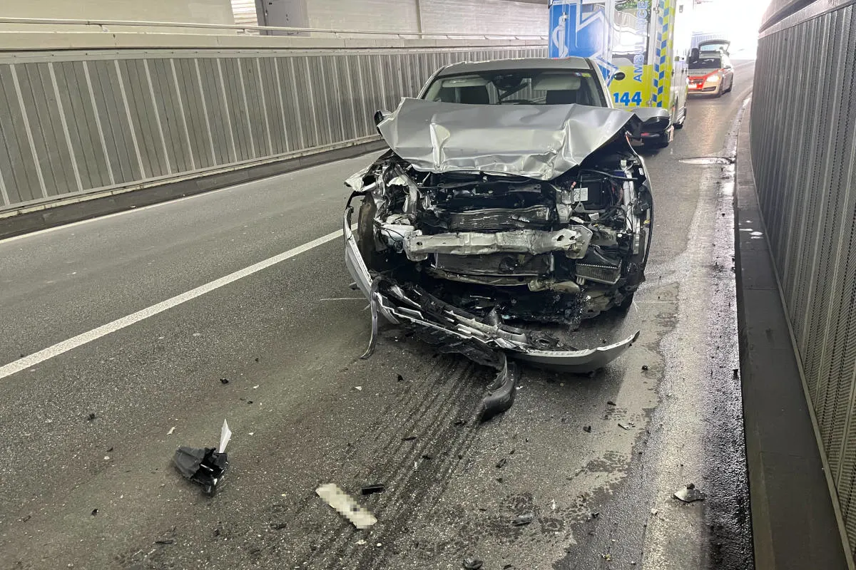 Sulgen TG – Frontalkollision zwischen Auto und Sattelmotorfahrzeug