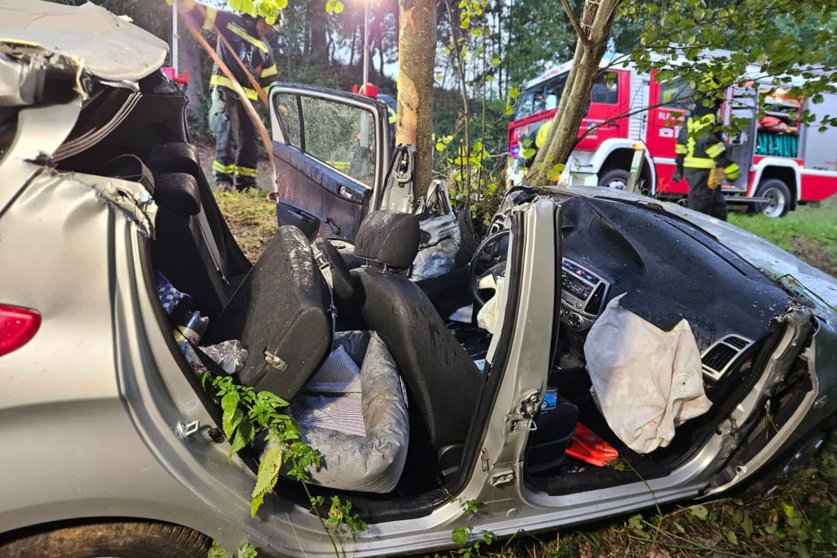 Unfall bei Aspach OÖ – Lenkerin schleudert Böschung hinab