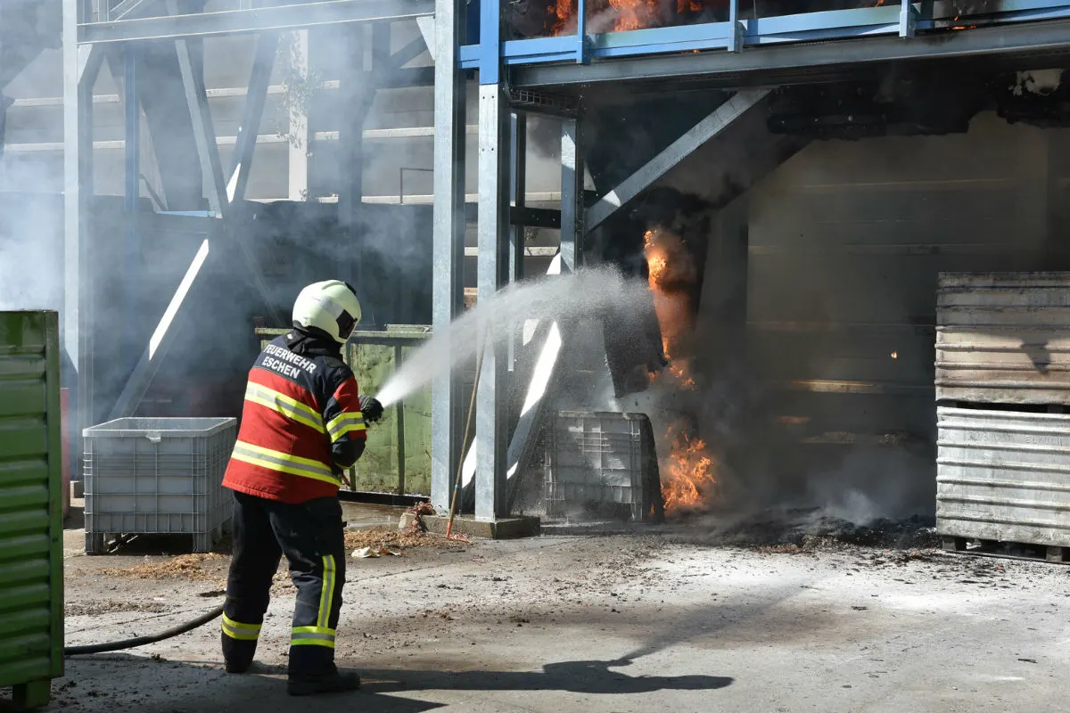Eschen FL - Brand bei Industriebetrieb