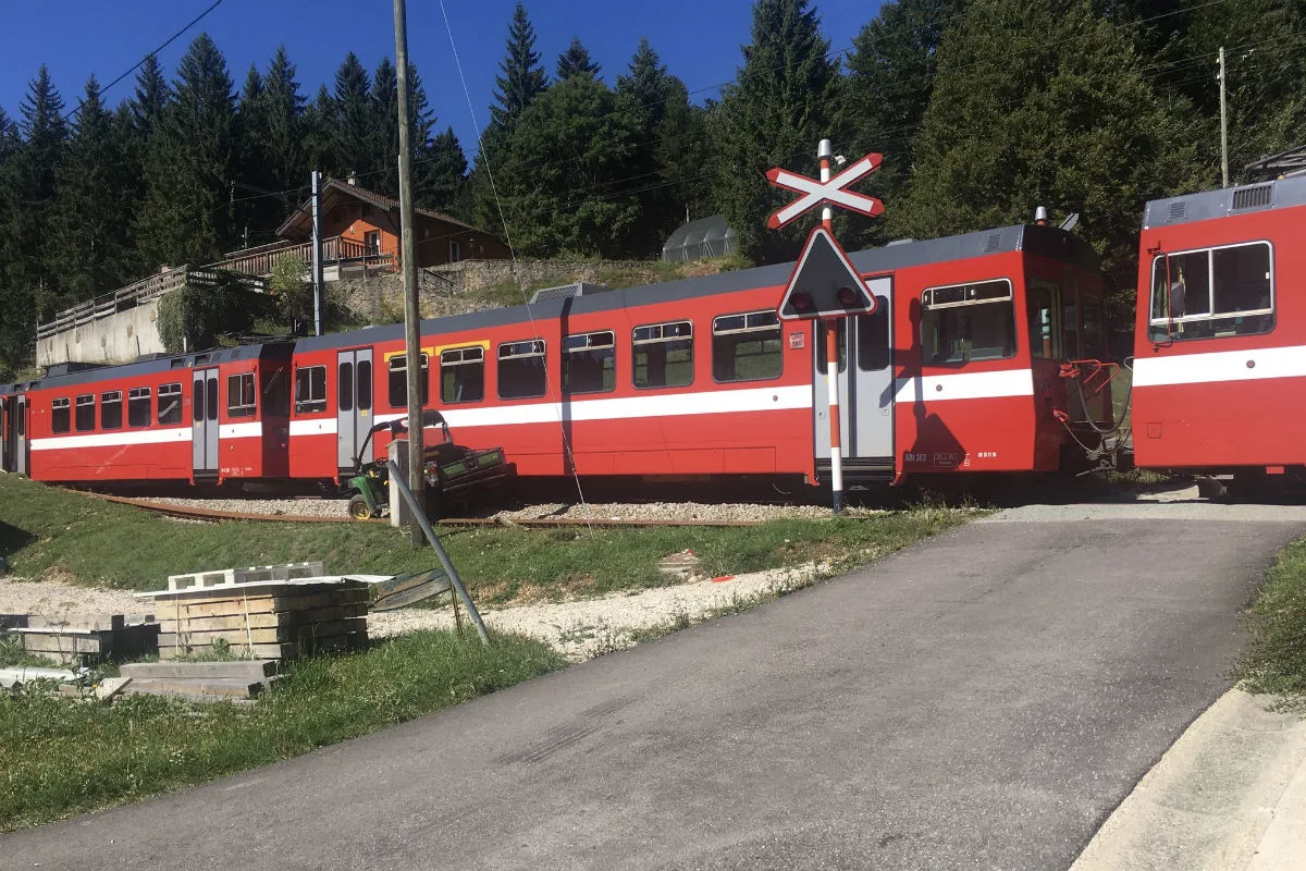 Saint-Cergue VD - Kollision zwischen Zug und Traktor