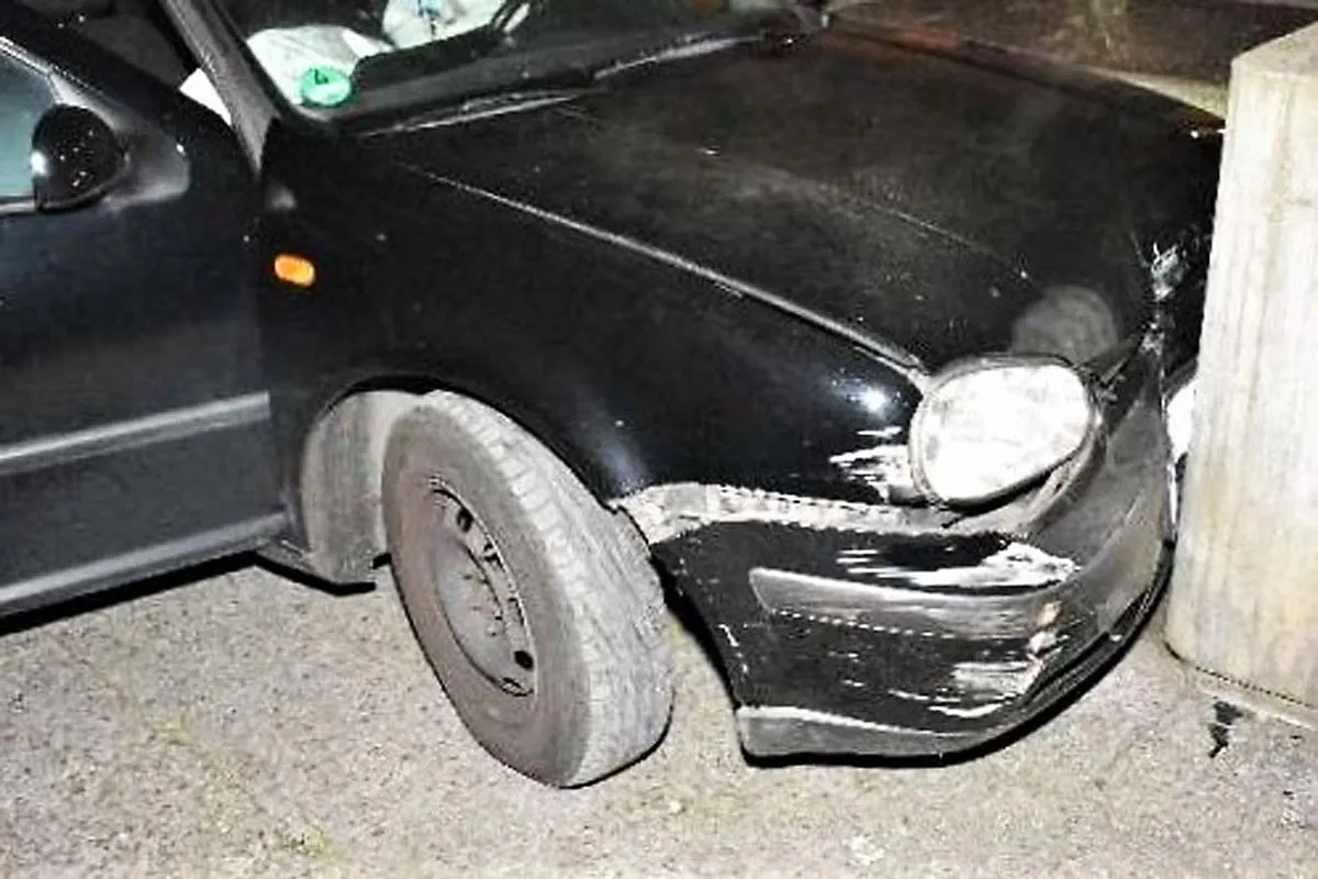Braunschweig - Autofahrt unter Alkohol- und Drogeneinfluss endete am Betonpoller