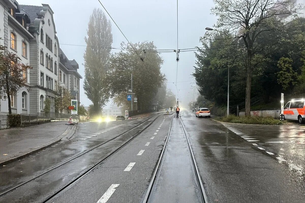 St.Gallen – Autofahrer erfasst Velofahrer 
